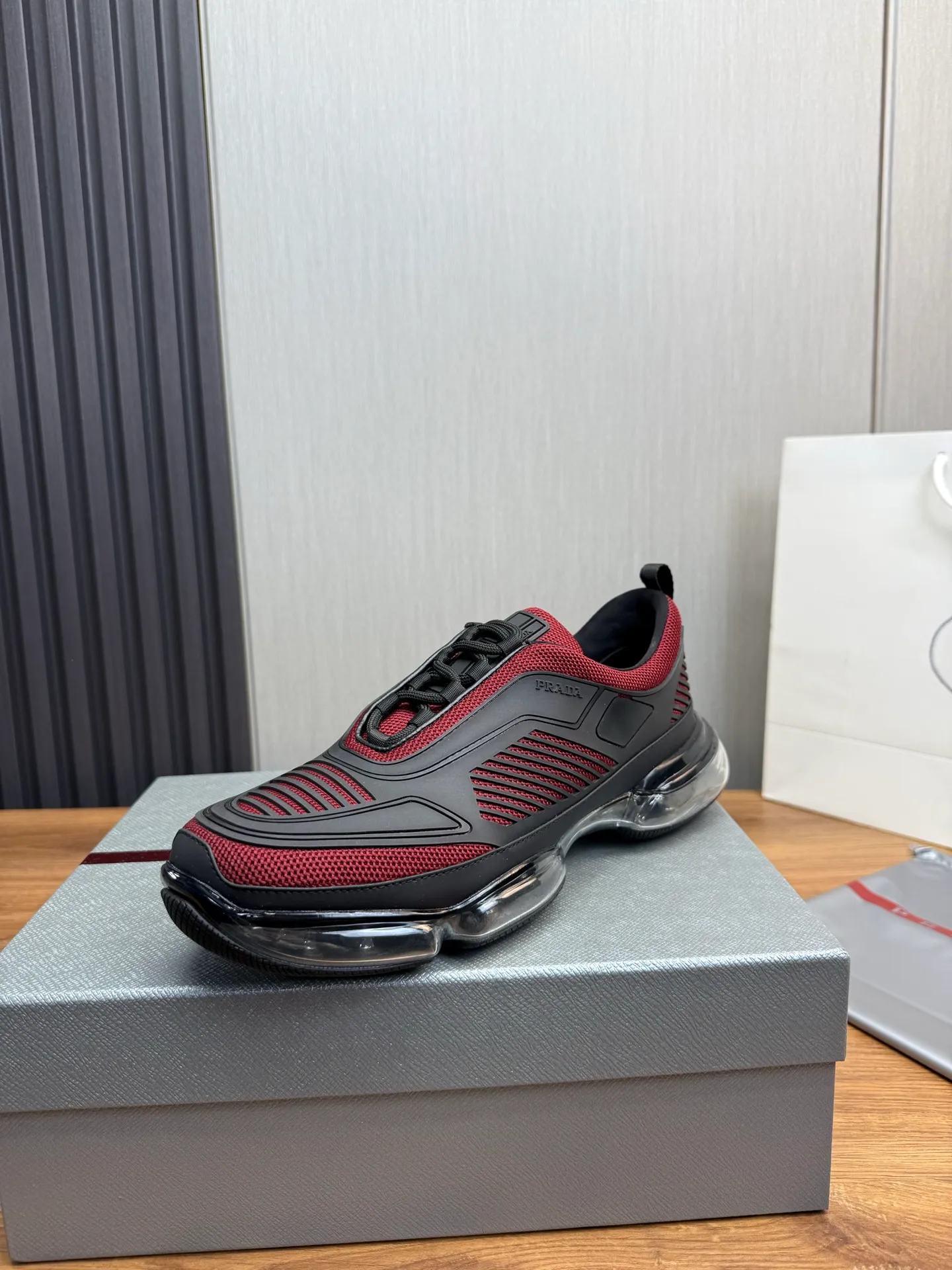 Men's shoes 💰640💰 [PRADA] Men's shoes are popular in the counter, high-quality shipments ✔️Official website synchronization, original fly-woven epoxy fabric + cowhide lining, 1⃣️ to 1⃣️ replica, original air-cushion original bottom, 38-45 (one size larger)